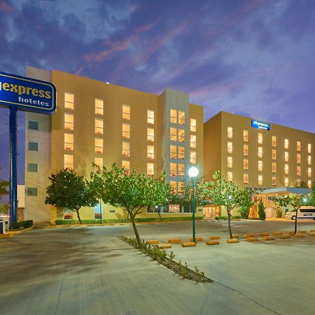 City Express By Marriott Irapuato Norte Esterno foto