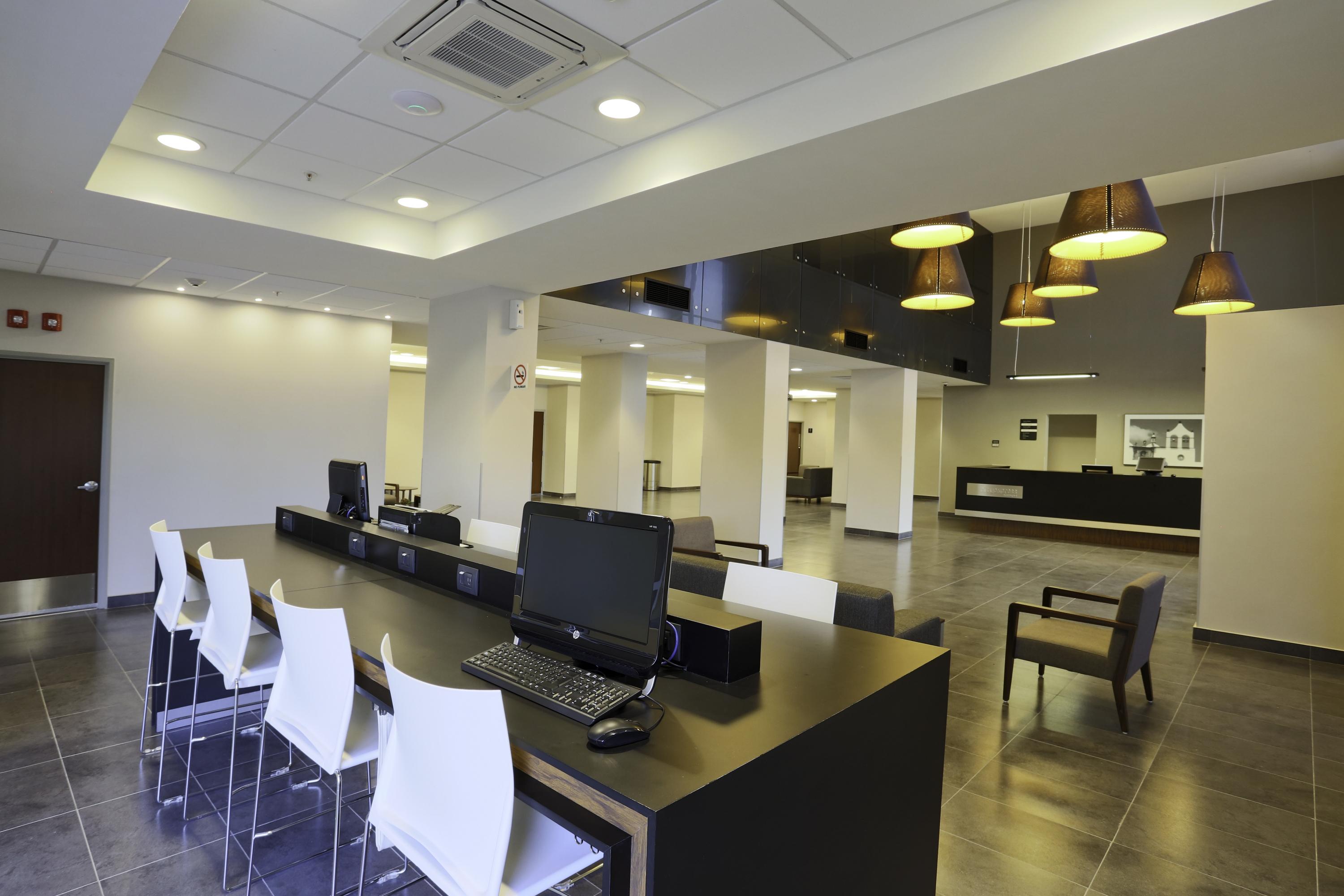 City Express By Marriott Irapuato Norte Esterno foto