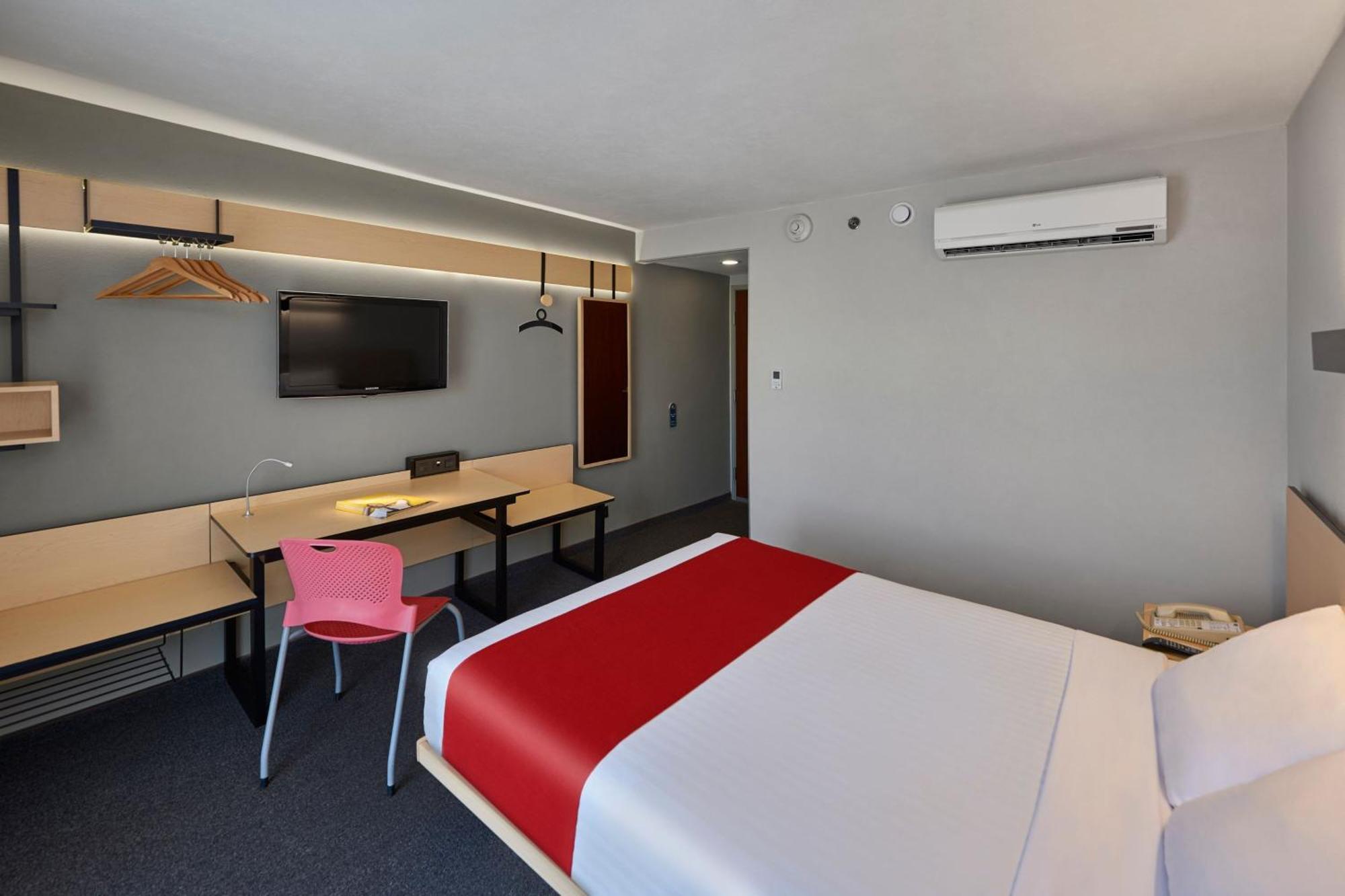 City Express By Marriott Irapuato Norte Esterno foto