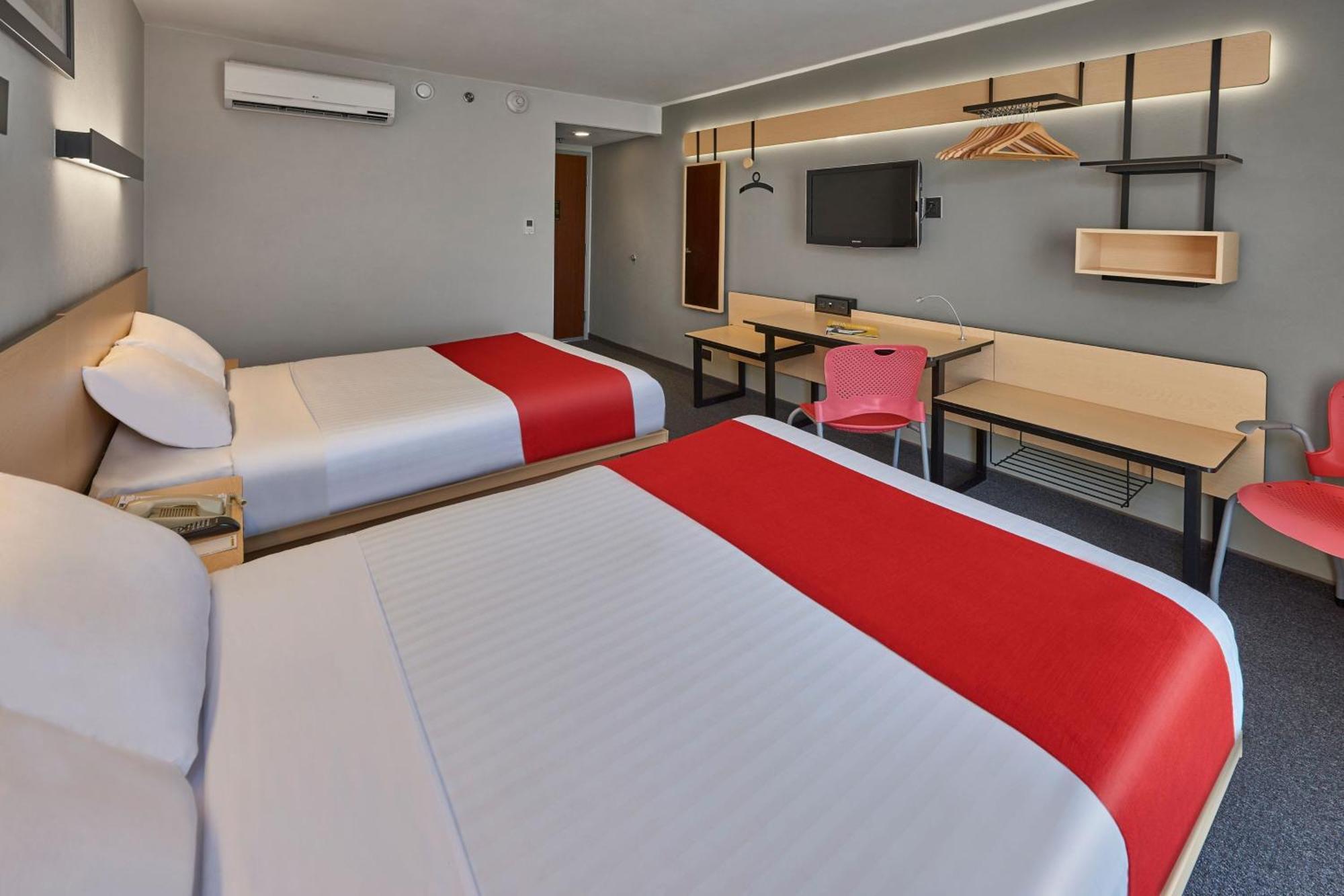 City Express By Marriott Irapuato Norte Esterno foto